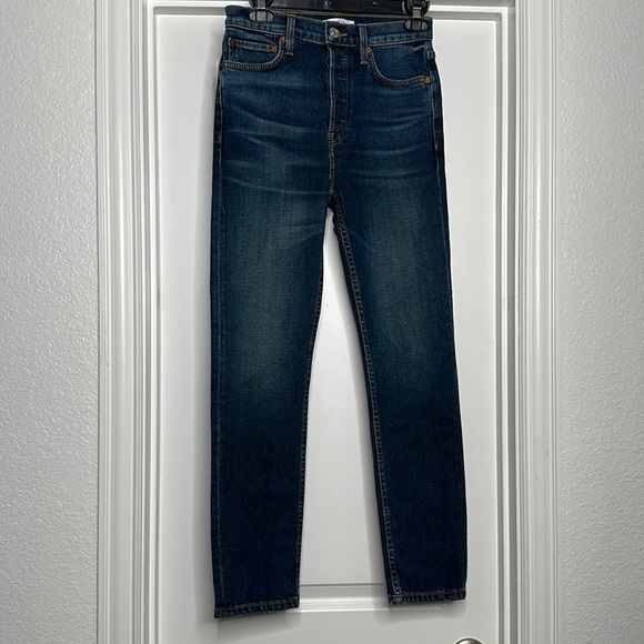 Re/Done Originals High Rise Ankle Crop
Dark Wash Button Fly 25 - Picture 2 of 12